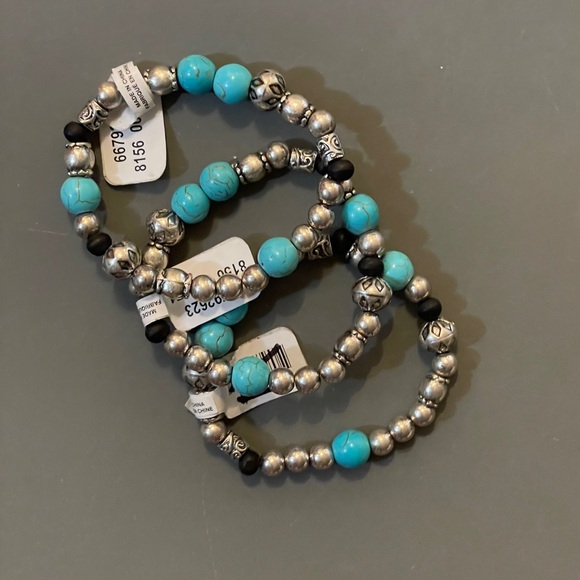 Free People Beaded Turquoise Silver-tone Stretch Bracelets, Lot of 3, NWT! - Picture 14 of 16